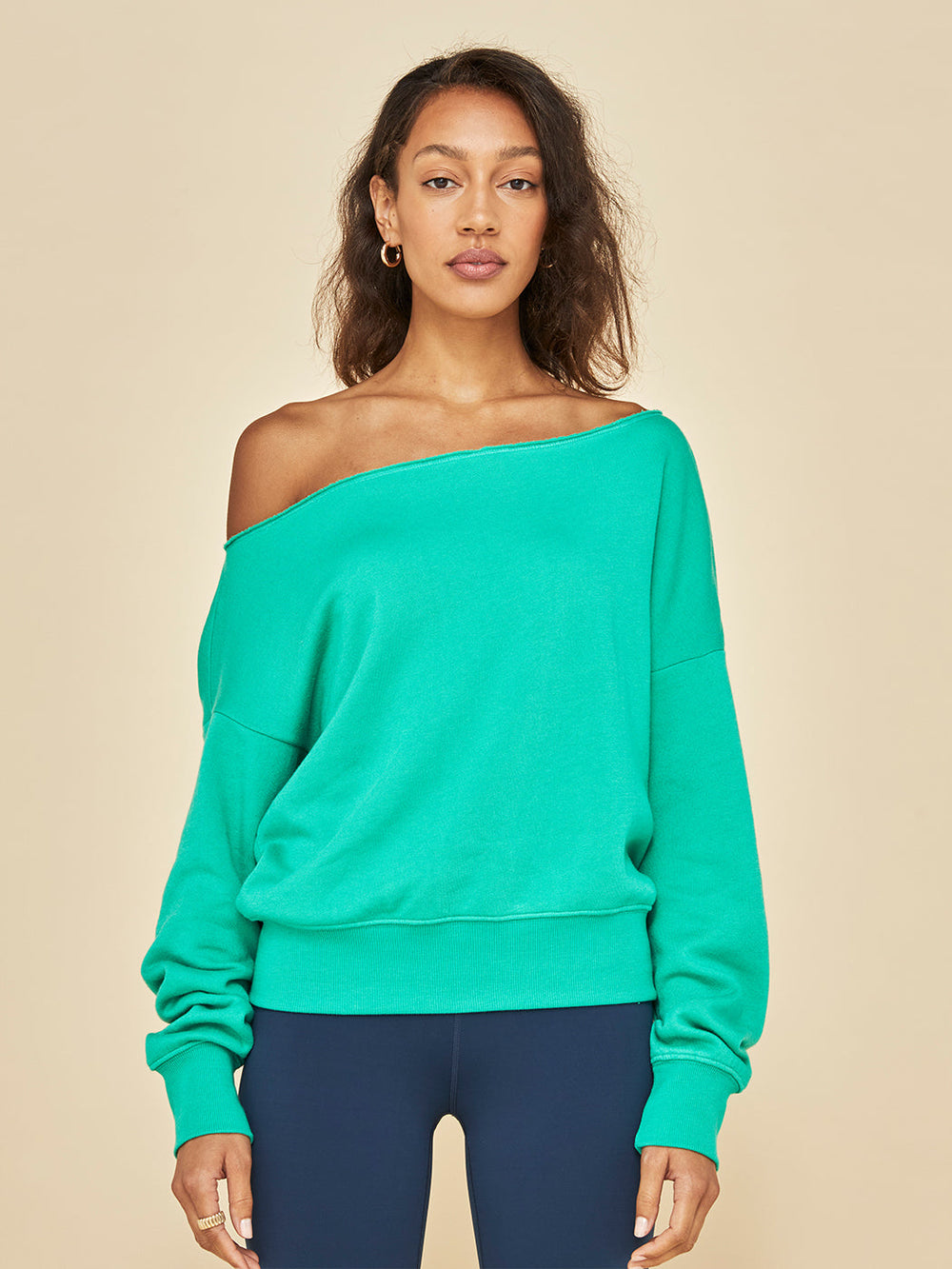 Off Shoulder Sweatshirt in French Terry - Digital Green