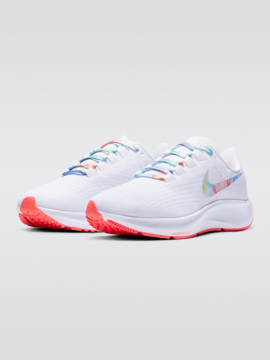 Air Zoom Pegasus 37 Sneaker - White/Multi-Color-Bright Mango