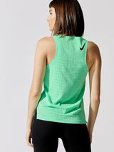 Dri-fit Aeroswift Singlet - Green Glow/Black